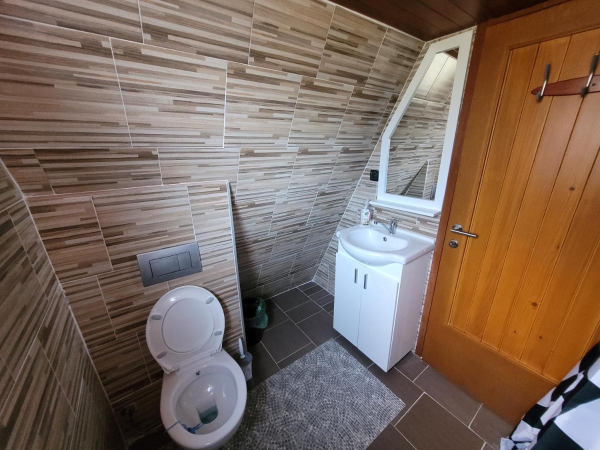 Koliba Umoljani Guest House Eksteriør bilde